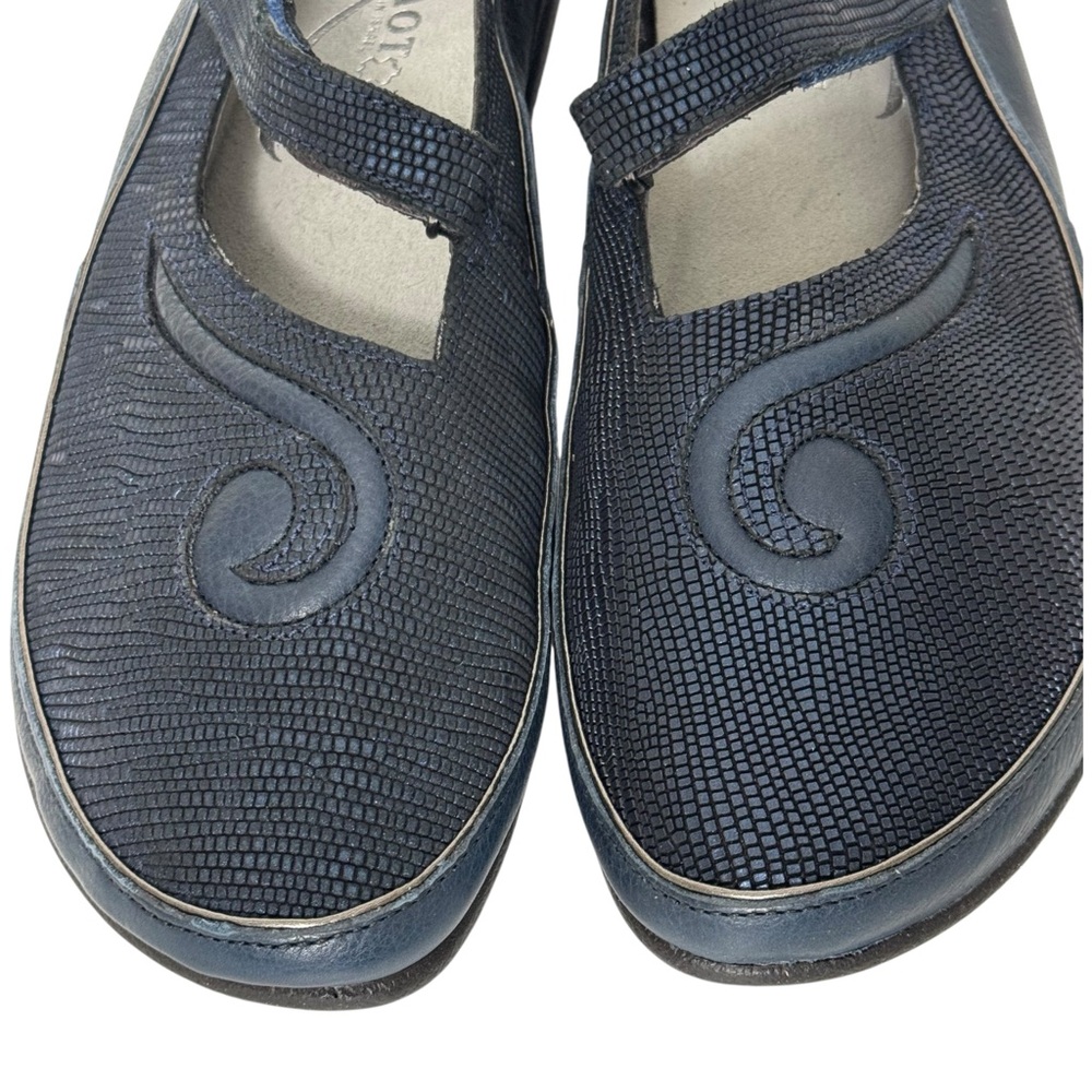 NWT Naot Matai Navy Blue Adjustable Mary Jane Flats Comfort Shoes Size 10-10.5 - Picture 8 of 16